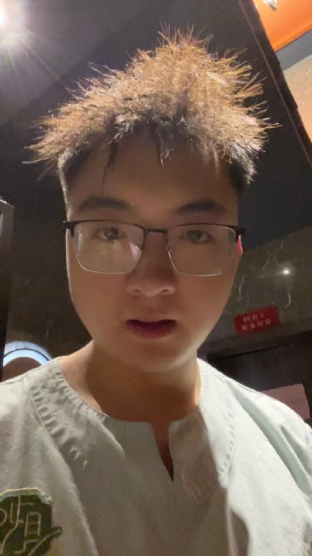 成熟稳重的男士的第一张照片--东阳父母相亲团